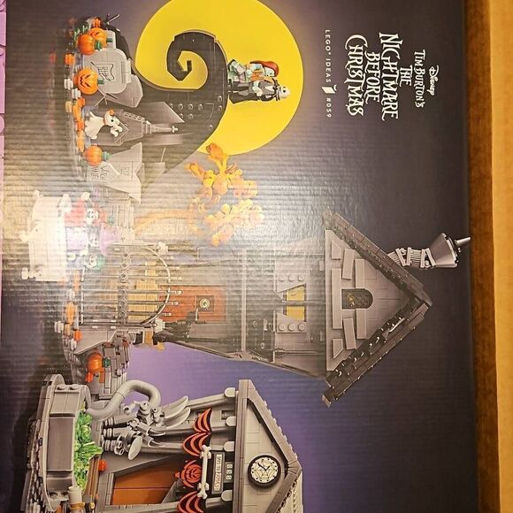 Nightmare Before Christmas Lego Set Disney Tim Burton LEGO 21351 - Picture 2 of 8